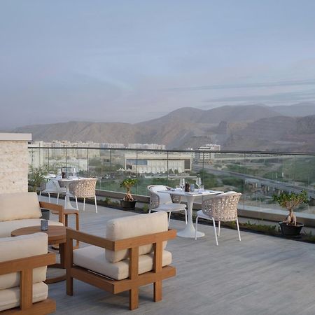 Doubletree By Hilton Muscat Qurum Eksteriør billede