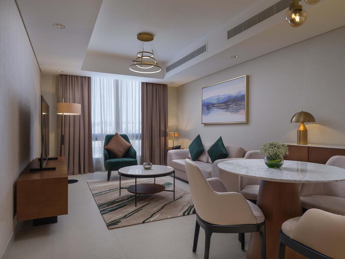 Doubletree By Hilton Muscat Qurum Eksteriør billede