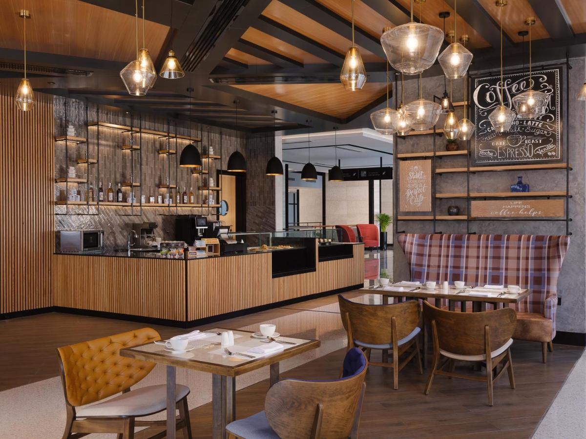 Doubletree By Hilton Muscat Qurum Eksteriør billede
