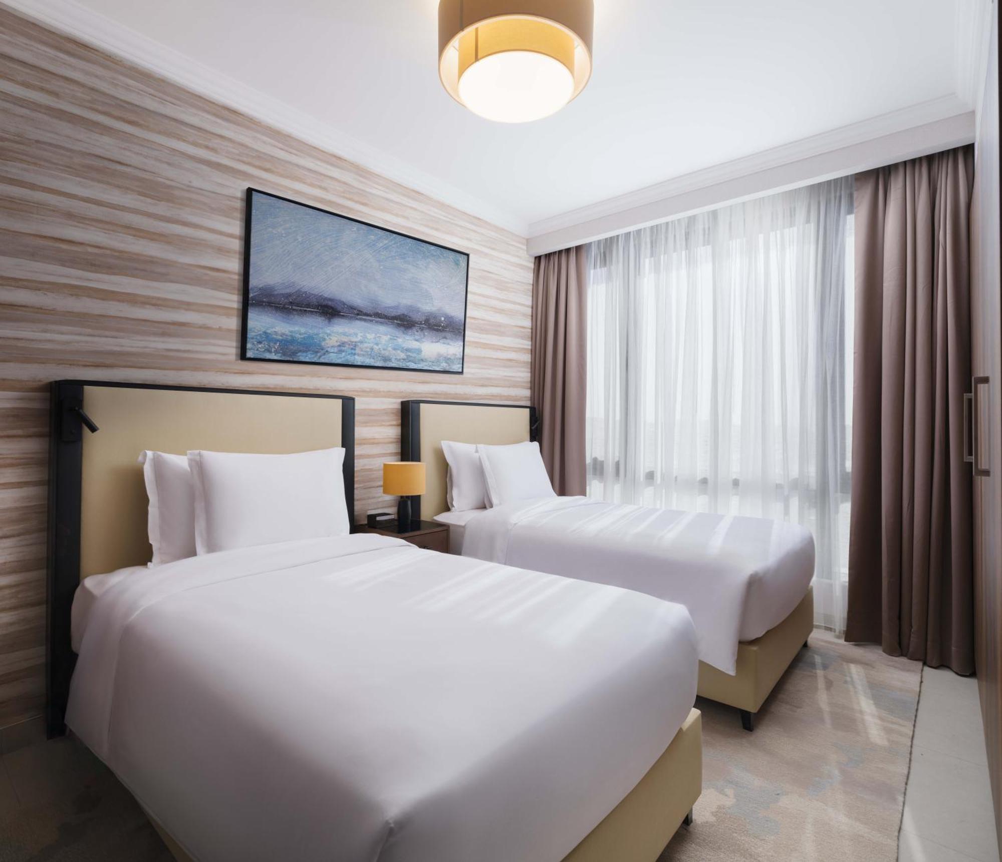 Doubletree By Hilton Muscat Qurum Eksteriør billede